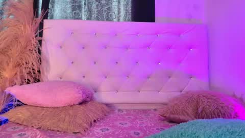 Snapshot of tatixxxvega chatting on June 24, 6:51 pm tatix online show from June 24, 6:51 pm