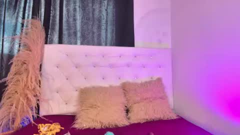Snapshot of tatixxxvega chatting on July 27, 6:48 pm tatix online show from July 27, 6:48 pm
