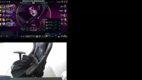 Snapshot of tatmers chatting on December 8, 7:11 pm Lucas online show from December 8, 7:11 pm