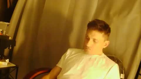 Snapshot of tatonkaboy chatting on May 6, 3:24 am tatonkaboy online show from May 6, 3:24 am