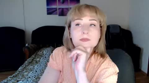 Snapshot of tattease chatting on September 12, 11:21 am Tattease online show from September 12, 11:21 am