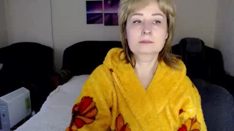 Snapshot of tattease chatting on November 17, 6:19 am Tattease online show from November 17, 6:19 am