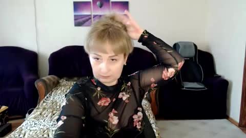 Snapshot of tattease chatting on May 15, 12:01 pm Tattease online show from May 15, 12:01 pm