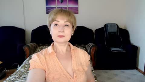Snapshot of tattease chatting on July 7, 11:58 am Tattease online show from July 7, 11:58 am