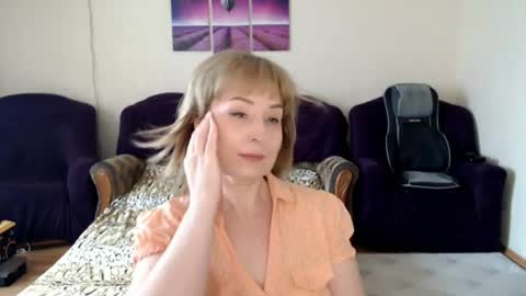 Snapshot of tattease chatting on July 28, 11:39 am Tattease online show from July 28, 11:39 am