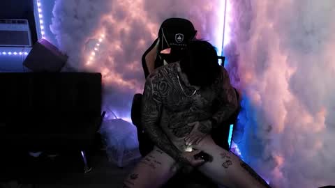 Snapshot of tatted_daddy69 chatting on October 5, 3:27 am tatted_daddy69 online show from October 5, 3:27 am