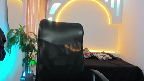 Snapshot of tattokoi chatting on January 23, 10:01 pm tattokoi online show from January 23, 10:01 pm