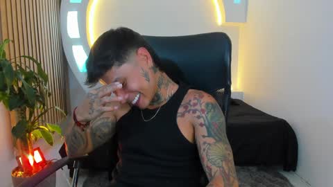 Snapshot of tattokoi chatting on January 26, 12:26 am tattokoi online show from January 26, 12:26 am