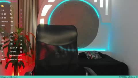 Snapshot of tattokoi chatting on February 13, 12:24 am tattokoi online show from February 13, 12:24 am