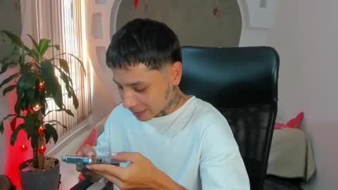 Snapshot of tattokoi chatting on February 14, 9:53 pm tattokoi online show from February 14, 9:53 pm