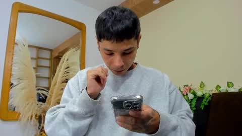 Snapshot of tattokoi chatting on February 25, 12:55 pm tattokoi online show from February 25, 12:55 pm