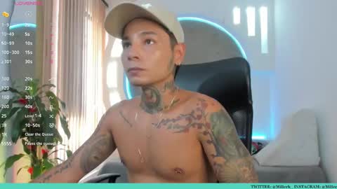 Snapshot of tattokoi chatting on March 3, 7:17 pm tattokoi online show from March 3, 7:17 pm