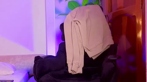 Snapshot of tattokoi chatting on November 25, 2:55 am tattokoi online show from November 25, 2:55 am