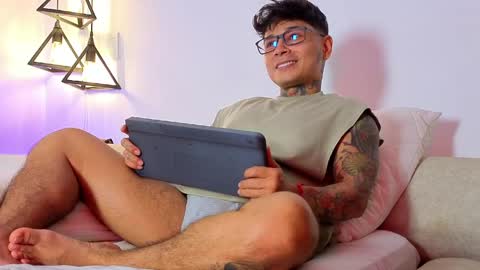 tattokoi online show from April 24, 1:52 am