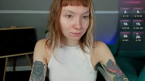 Snapshot of tattoo_artbaby chatting on September 13, 1:38 am tattoo_artbaby online show from September 13, 1:38 am
