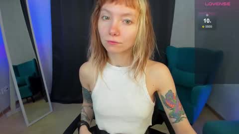 Snapshot of tattoo_artbaby chatting on September 20, 1:39 am tattoo_artbaby online show from September 20, 1:39 am