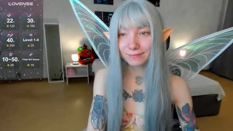 Snapshot of tattoo_artbaby chatting on October 30, 1:40 am tattoo_artbaby online show from October 30, 1:40 am