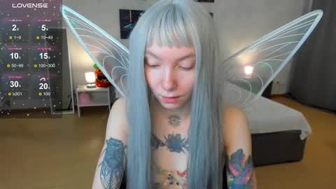 Snapshot of tattoo_artbaby chatting on October 31, 1:39 am tattoo_artbaby online show from October 31, 1:39 am