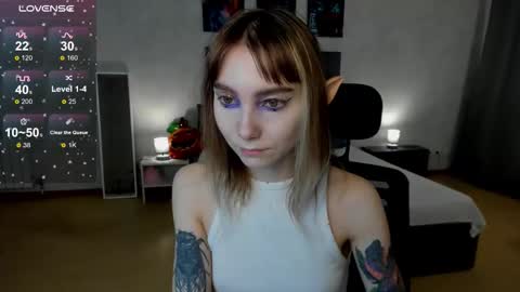 Snapshot of tattoo_artbaby chatting on November 2, 1:30 am tattoo_artbaby online show from November 2, 1:30 am