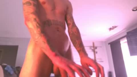 Snapshot of tattooednudedude chatting on March 1, 6:11 pm Mr. Favorite online show from March 1, 6:11 pm