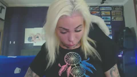 tatuada_safada online show from March 17, 3:55 am