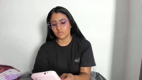 Tatiana Gomez online show from April 29, 4:05 am