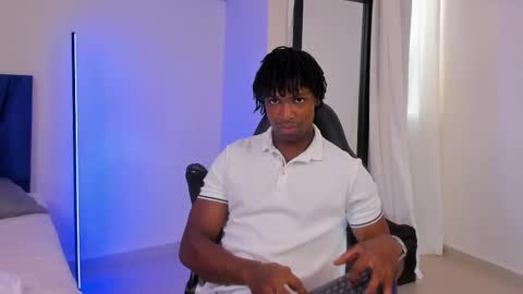 tau_montes online show from January 16, 12:53 pm