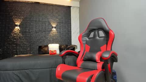  T A U R U S  online show from October 20, 3:29 am