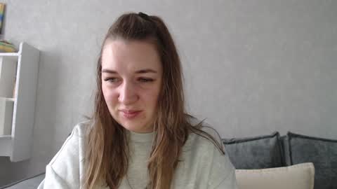 Snapshot of taxxxu chatting on December 14, 8:13 am Diana online show from December 14, 8:13 am