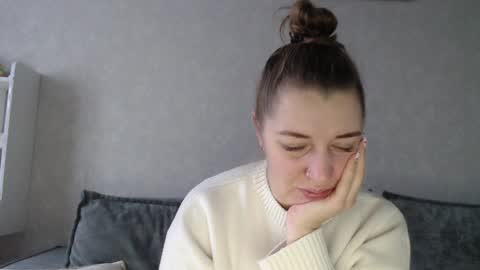 Snapshot of taxxxu chatting on January 9, 7:10 am Diana online show from January 9, 7:10 am