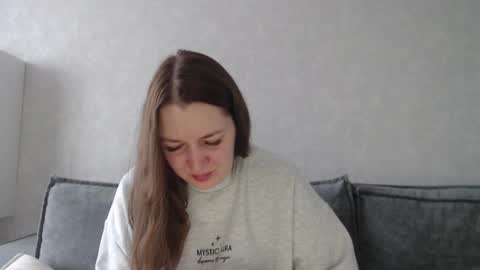 Snapshot of taxxxu chatting on March 2, 8:38 am Diana online show from March 2, 8:38 am