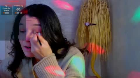 Snapshot of tayakayan chatting on December 14, 10:31 am TayaKayan online show from December 14, 10:31 am