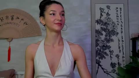 TayaKayan online show from July 31, 8:47 am