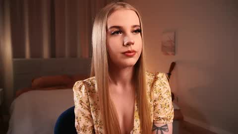 Taya online show from March 12, 3:40 pm