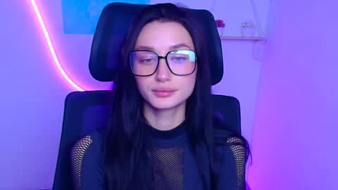 Snapshot of tayavibe chatting on November 27, 6:59 am Taya online show from November 27, 6:59 am