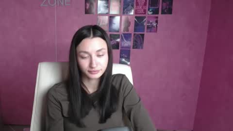 Snapshot of tayavibe chatting on May 11, 5:35 am Taya online show from May 11, 5:35 am