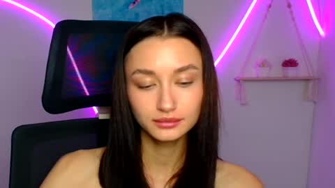 Snapshot of tayavibe chatting on June 19, 6:29 am Taya online show from June 19, 6:29 am