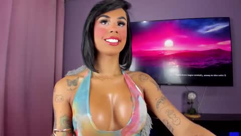 Snapshot of taybunny18 chatting on February 24, 12:20 am online show from February 24, 12:20 am