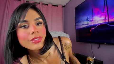 Snapshot of taybunny18 chatting on March 4, 5:00 am online show from March 4, 5:00 am