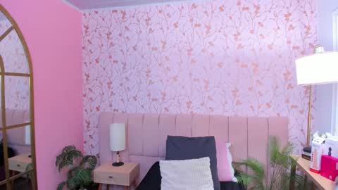 Snapshot of taylor_bennet chatting on November 30, 11:36 am Taylor Bennet online show from November 30, 11:36 am