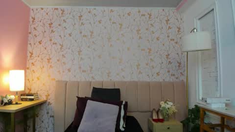 Taylor Bennet online show from February 15, 12:03 pm