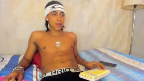 Taylor online show from February 27, 2:22 am