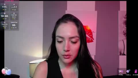Snapshot of taylor_sweet_605214 chatting on August 3, 7:50 pm Taylor Sweet online show from August 3, 7:50 pm