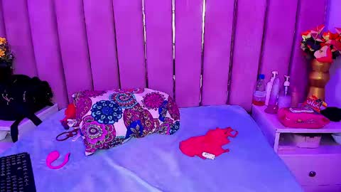 taylorbigass online show from April 30, 3:24 am