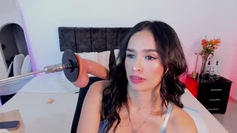 Taylor online show from December 18, 9:54 pm