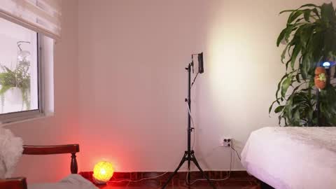 taylormichell online show from April 25, 7:55 pm
