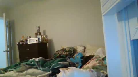 taylorslay online show from April 23, 12:12 am