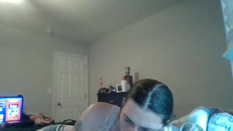 Snapshot of taylorslay chatting on June 18, 11:42 pm taylorslay online show from June 18, 11:42 pm