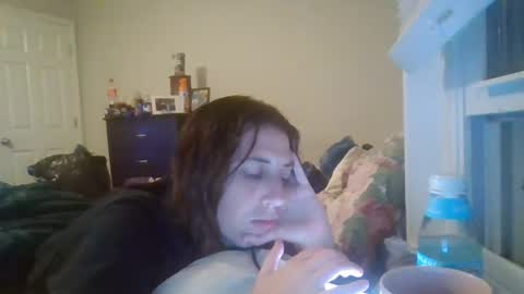 Snapshot of taylorslay chatting on July 23, 12:57 am taylorslay online show from July 23, 12:57 am