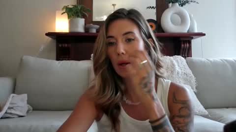 Snapshot of taylorslittlekingdom chatting on January 28, 1:08 am Taylor online show from January 28, 1:08 am